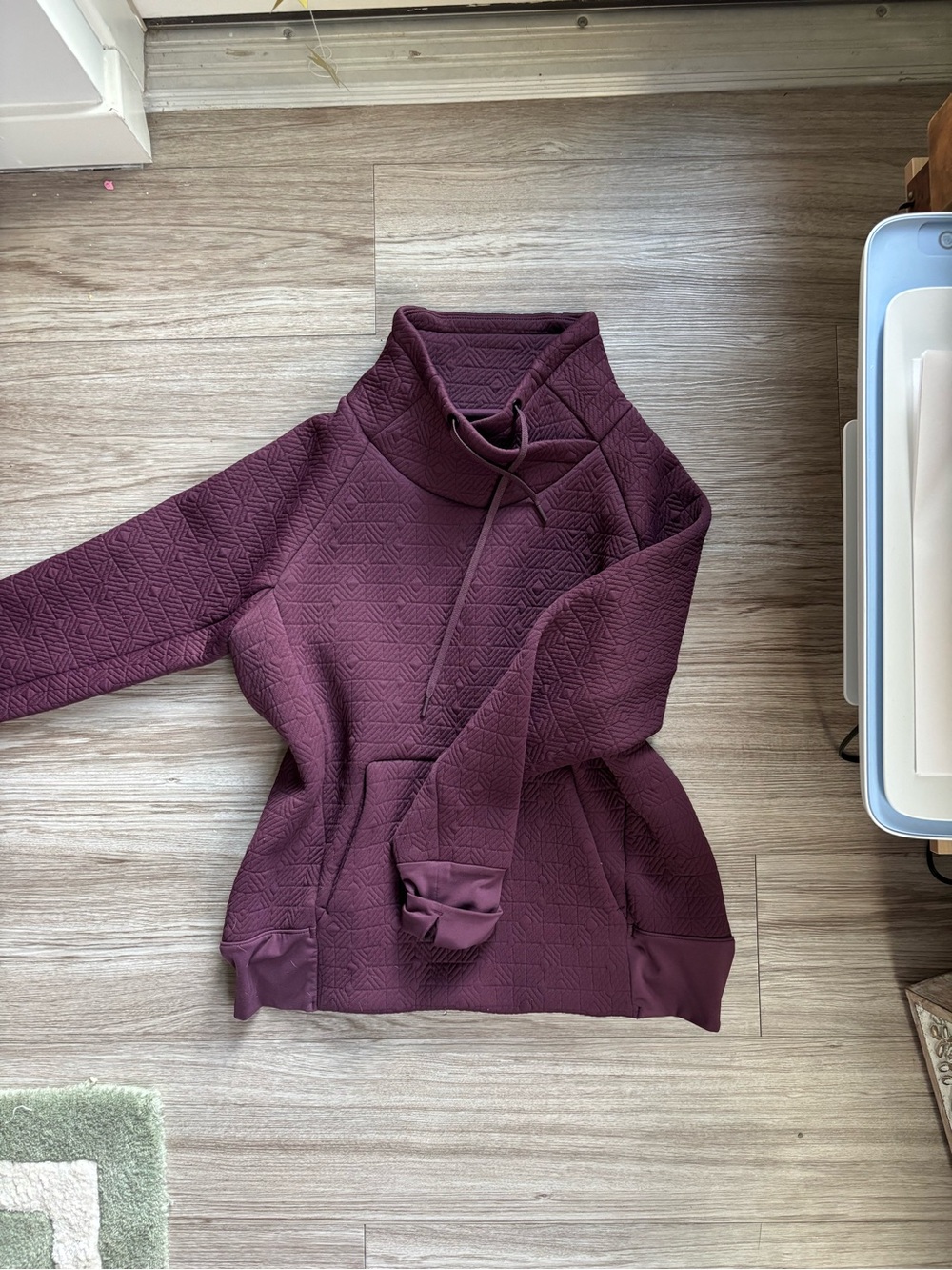 At Women’s Quilted Mock Neck Pullover Sweater - Deep Plum